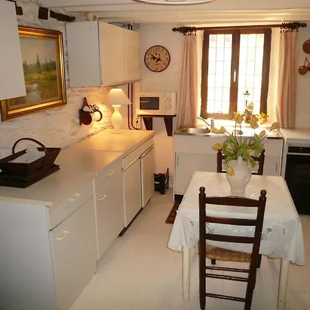 Beautiful And Authentic Ferienhaus